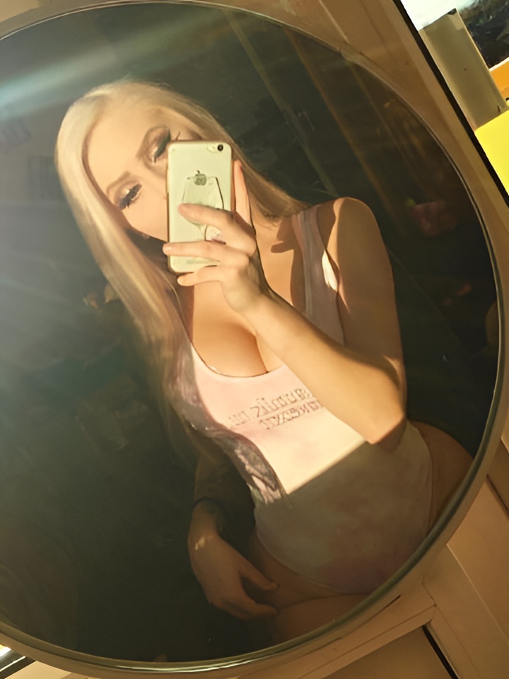 Роксана привлекальеная девушка из Тихорецк цена от 1500 руб