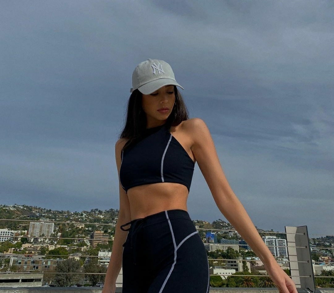 Светлана привлекальеная девушка из Тихорецк цена от 3500 руб