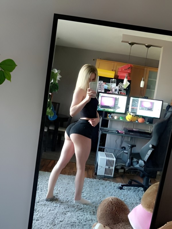 Марта привлекательная девушка из Тихорецк цена от 1500 руб