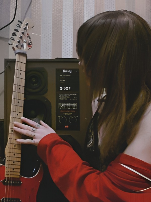 Софа привлекательная девушка из Тихорецк цена от 1500 руб