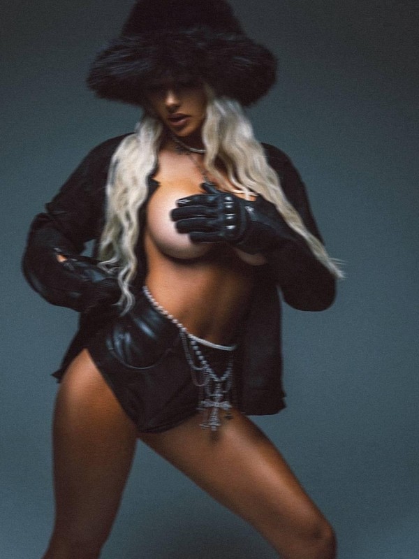 Елена привлекательная девушка из Тихорецк цена от 7000 руб